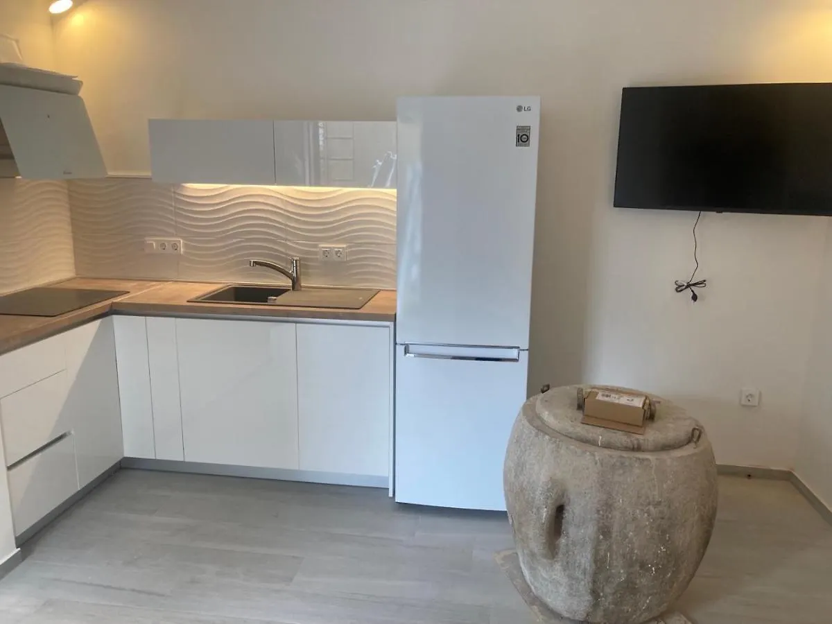 4* Posta / Butiga Couples Only Apartments Vrbnik  Vrbnik (Primorje-Gorski Kotar)